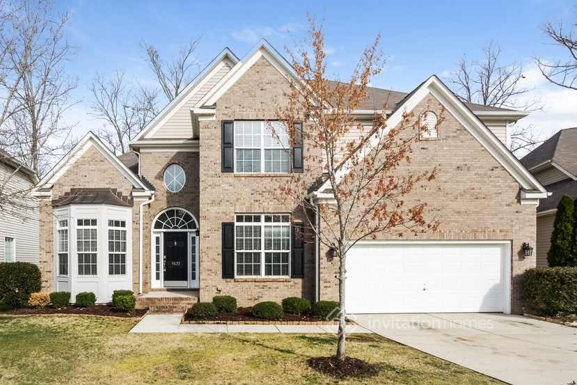 9822 Edinburgh Ln in Charlotte, NC - Foto de edificio