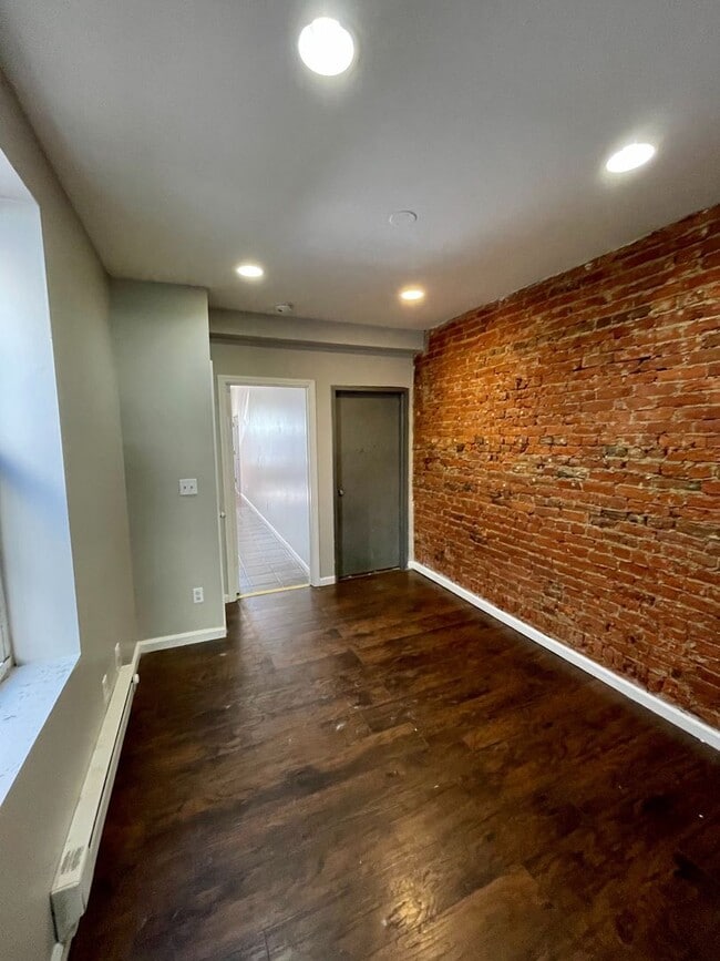 property at 2131 E Tioga St