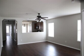 2710 Sandberry Dr in Houston, TX - Building Photo - Building Photo