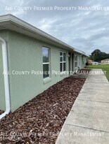 12 Walnut Rd in Ocala, FL - Building Photo