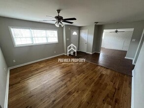 934 E Holmes Rd in Memphis, TN - Building Photo - Building Photo