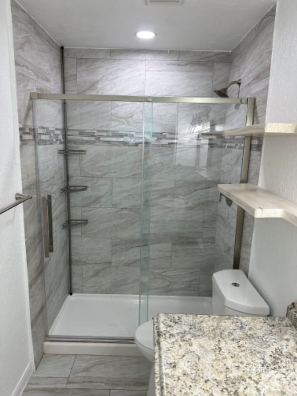 6115 Standing Oaks Dr in Houston, TX - Building Photo - Building Photo