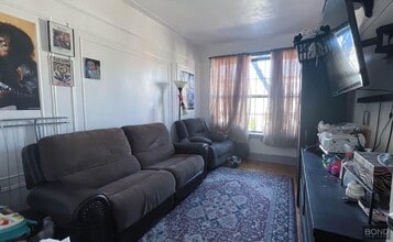 48-35 45th St in Queens, NY - Building Photo - Building Photo