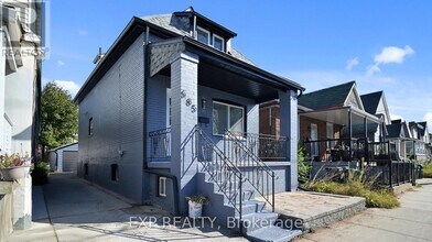 685 Jane St in Toronto, ON - Building Photo - Building Photo