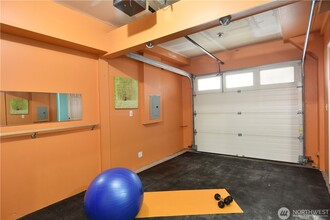 2441 NW 59th St in Seattle, WA - Building Photo - Building Photo