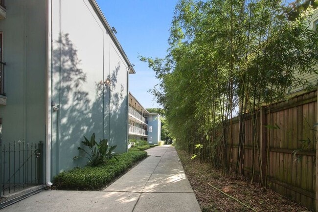1415 Tulane Ave in New Orleans, LA - Building Photo - Building Photo