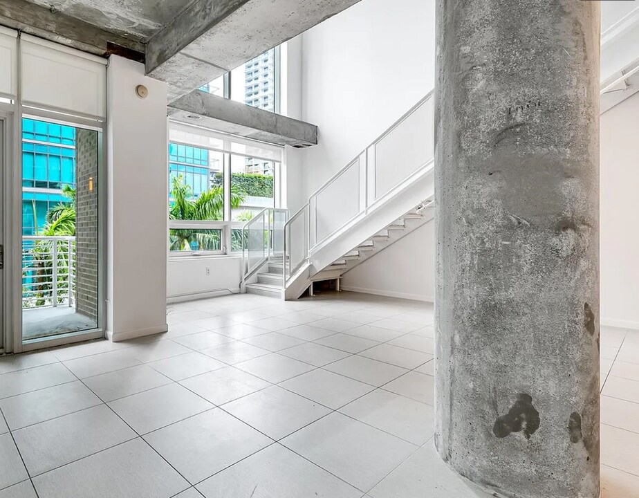 3250 NE 1st Ave, Unit 312 in Miami, FL - Building Photo