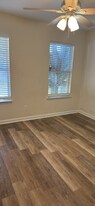 7337 Leghorn St in Savannah, GA - Building Photo