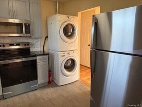 212 Harrison Ave in Bethpage, NY - Building Photo - Building Photo