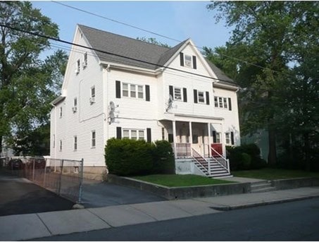 36 Bryant St in Malden, MA - Foto de edificio