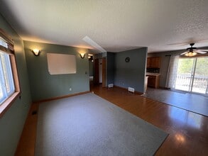 10279 Woodwind Dr in Interlochen, MI - Building Photo - Building Photo