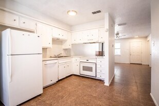 6103 38th St in Lubbock, TX - Building Photo