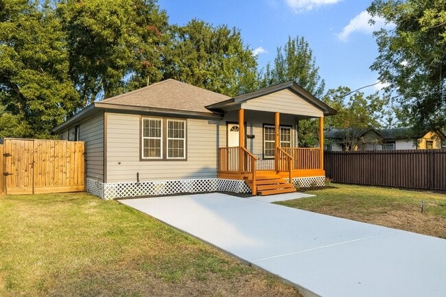 6710 Mcwilliams Dr in Houston, TX - Foto de edificio - Building Photo