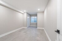 2709 W Jefferson St photo'