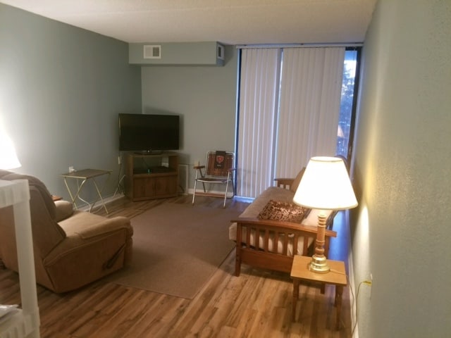 1750 N Marywood Ave, Unit 413 in Aurora, IL - Building Photo - Building Photo