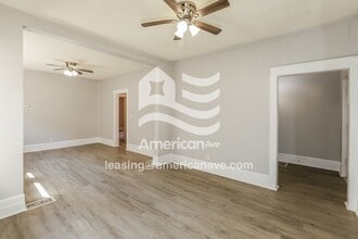 3211 E 30 Terrace in Kansas City, MO - Foto de edificio - Building Photo