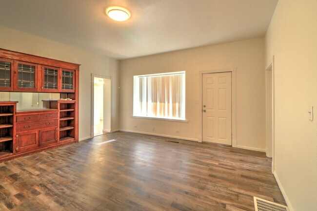 311 E 200 N in Springville, UT - Building Photo - Building Photo