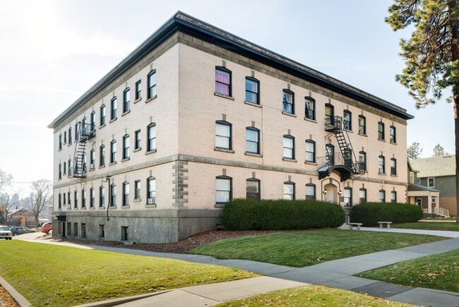 Espanola Apartments in Spokane, WA - Building Photo - Building Photo