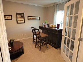 1008 Mohawk Ln in Seven Fields, PA - Foto de edificio - Building Photo