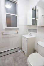 72-08 Forest Ave in Queens, NY - Building Photo - Building Photo