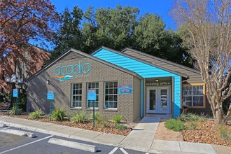 Acadia on the Lake in San Antonio, TX - Foto de edificio - Building Photo