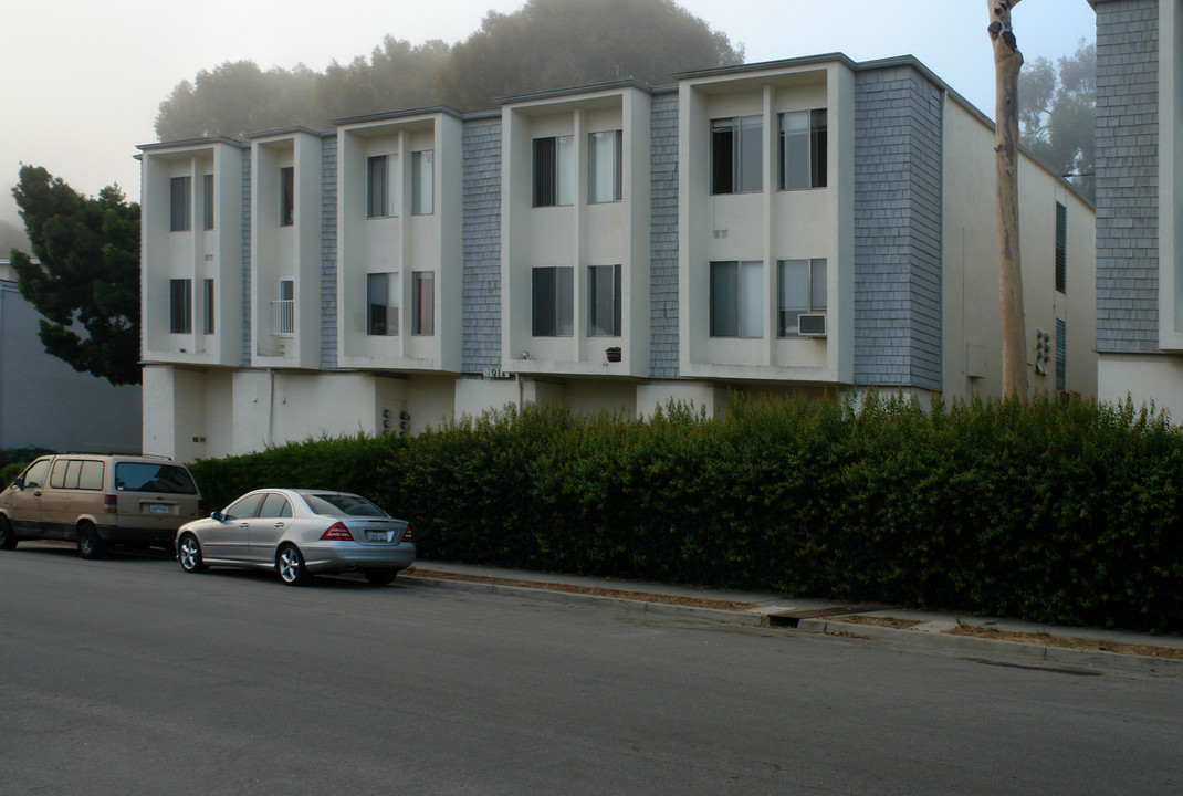 2012 Red Rose Way in Santa Barbara, CA - Building Photo