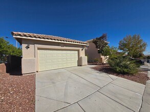 10966 Sutter Hills Ave in Las Vegas, NV - Building Photo - Building Photo