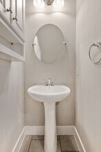 7614 Easy Wind Dr in Austin, TX - Building Photo - Building Photo