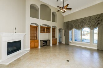 3909 Pebble Brook Dr in League City, TX - Building Photo - Building Photo