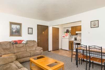 Pleasantville Park Apartments in Pleasantville, IA - Building Photo