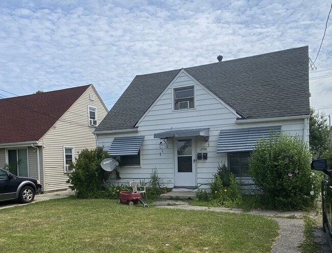 3753 W 117th St in Cleveland, OH - Building Photo - Building Photo