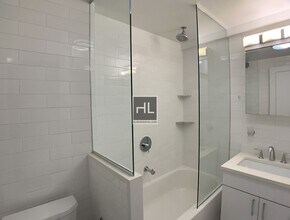 EAST 38 STREET in New York, NY - Foto de edificio - Building Photo