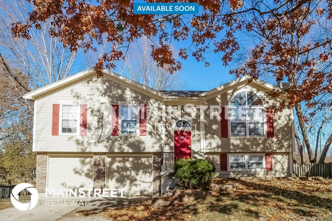 property at 609 SE Steeple Ct