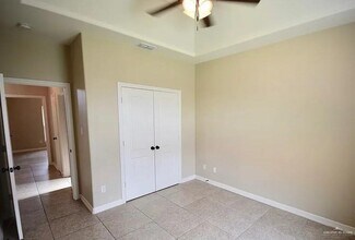 1919 W Ventura Dr in Pharr, TX - Building Photo - Building Photo