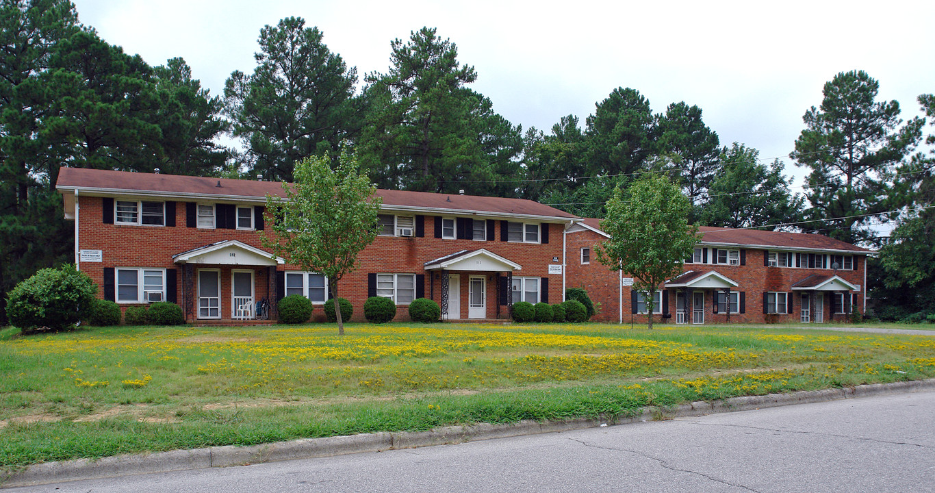 308-312 Dacian Rd in Raleigh, NC - Building Photo