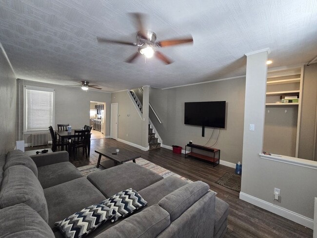 property at 1212 Walnut St