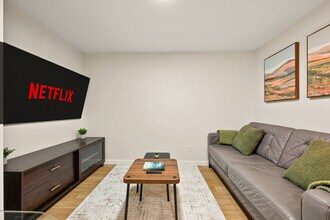 84 Rowmont Vw NW in Calgary, AB - Building Photo - Building Photo