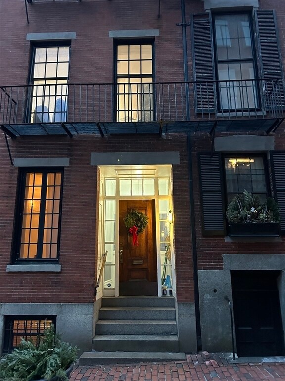 property at 36 Temple St