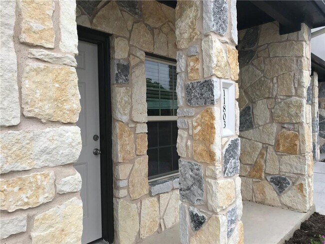 11803 Frenchie Ln in Austin, TX - Building Photo - Building Photo