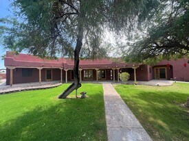 15487 S Avenue A in Somerton, AZ - Building Photo