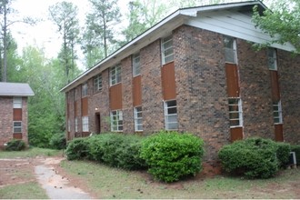 Woodland Ridge Apartments in Roanoke, AL - Building Photo - Building Photo