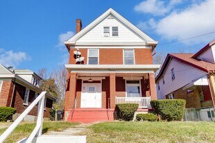 2854 Shaffer Ave in Cincinnati, OH - Building Photo