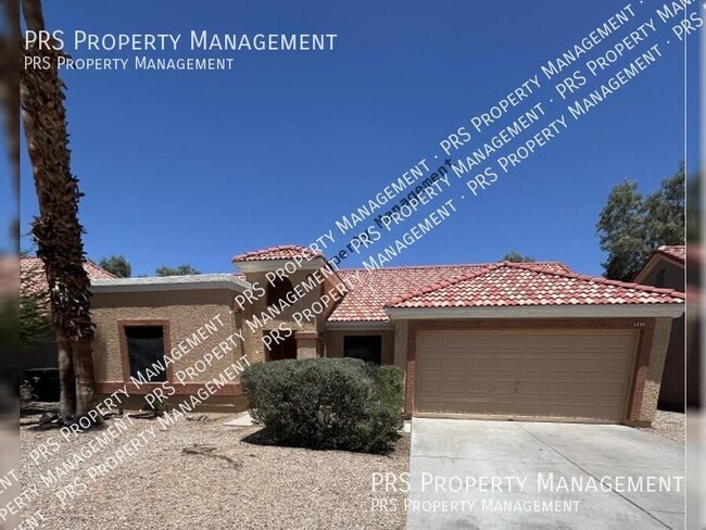 property at 1238 E Laurel Ave