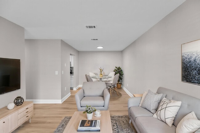 Megan Manor Apartments in Chatom, AL - Foto de edificio - Building Photo