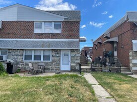 2331 Hoffnagle St in Philadelphia, PA - Building Photo