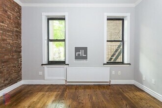 East 5th Street in New York, NY - Building Photo - Building Photo