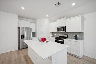 907 Marigold St in Princeton, TX - Building Photo - Building Photo