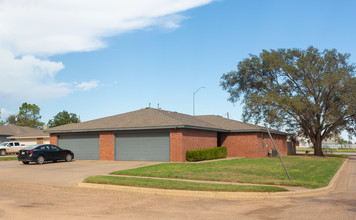 Wolfforth Duplexes in Wolfforth, TX - Building Photo - Primary Photo