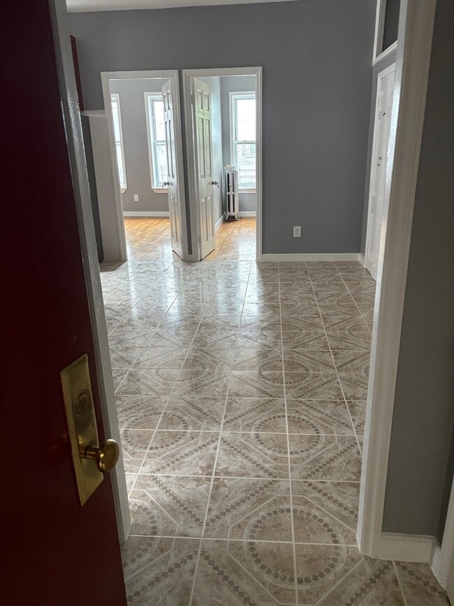 property at 1103 Winthrop St
