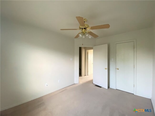 property at 1610 Aztec Trce